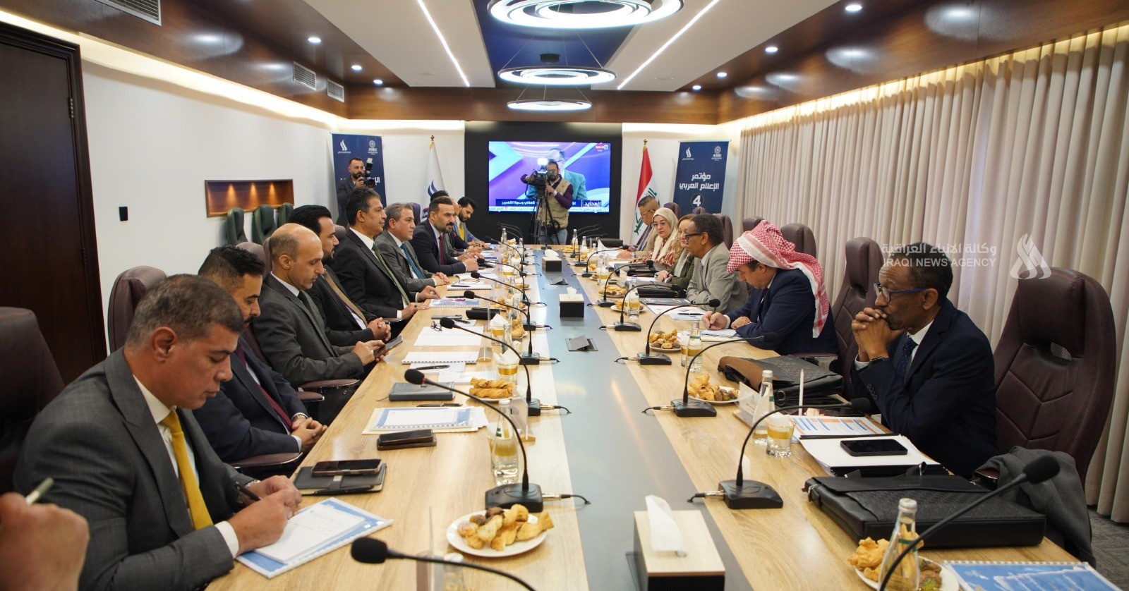 شبكة الإعلام تناقش مع وفد اتحاد إذاعات الدول العربية الاستعدادات لمؤتمر الإعلام العربي